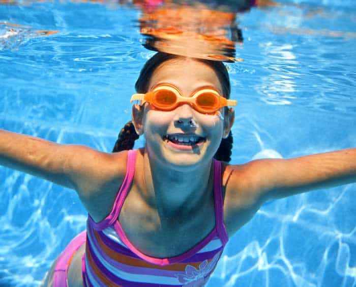 Swimmers Ear – Symptoms and What To Do