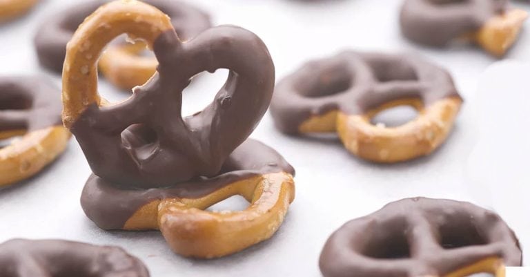 Easy Dessert Recipes For Kids – Chocolate Covered Pretzels